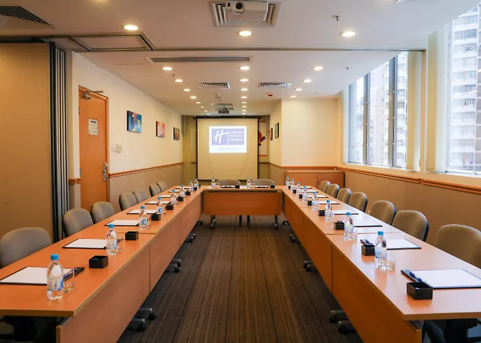 Holiday Inn Express Hong Kong Causeway Bay By Ihg