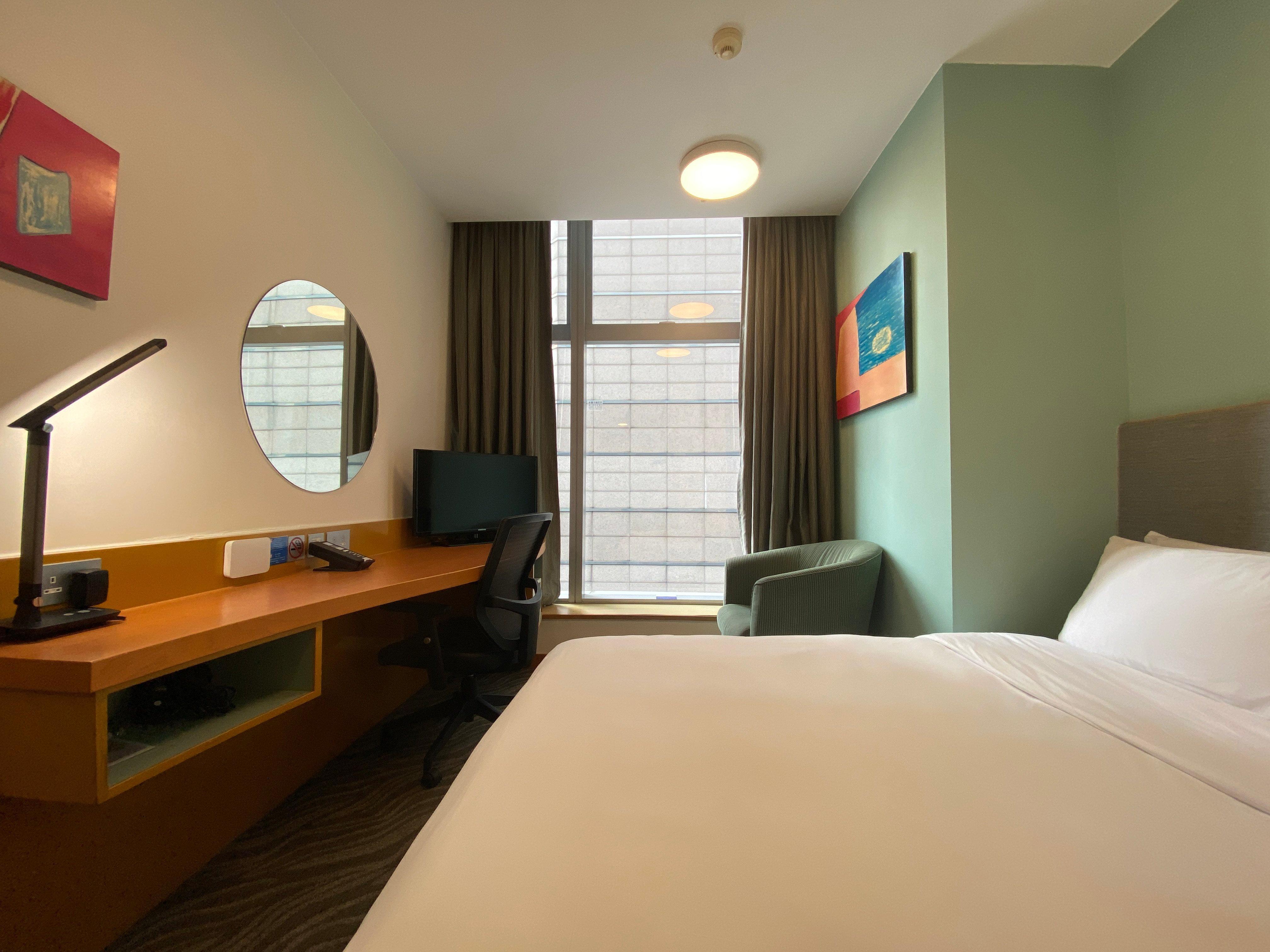 Express Causeway Bay By Ihg Hotel 3*