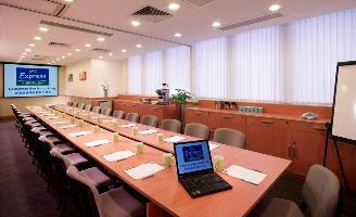 Hotel Express Causeway Bay By Ihg